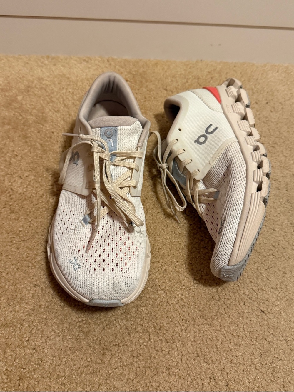 On Cloud X 4 Women’s Training Sneakers Ivory Salmon Size 7.5
